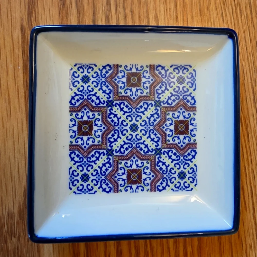 Square Ceramic Soap/Catch-all Dish